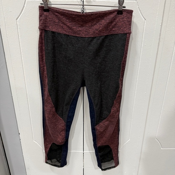 Free people Movement Colorblocked Dylan High Waist Cropped Leggings - Picture 3 of 10